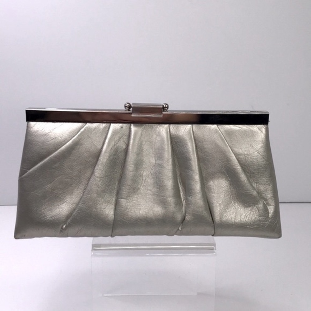 GUNNE SAX Metallic Pleated Chain Strap Clutch Purse
